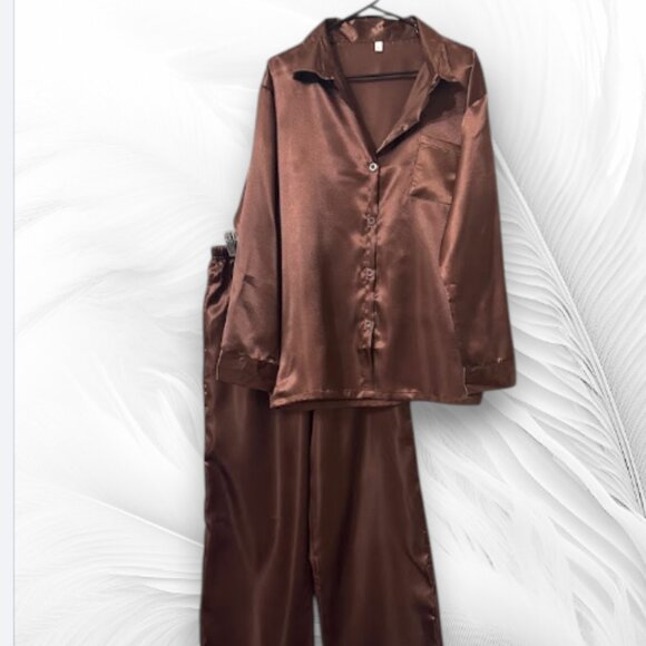 Brown Pajama Set – Long Sleeve Button Top & Wide-Leg Pants (L) - Picture 3 of 8